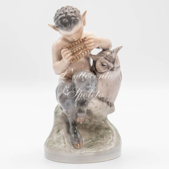 Statuetta Fauna con il Gufo 2107 di Royal Copenhagen