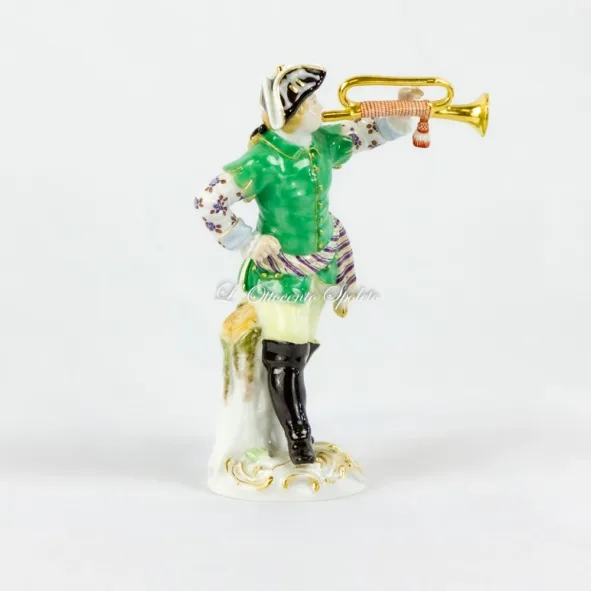 Statuina Meissen Cacciatore con trombone.